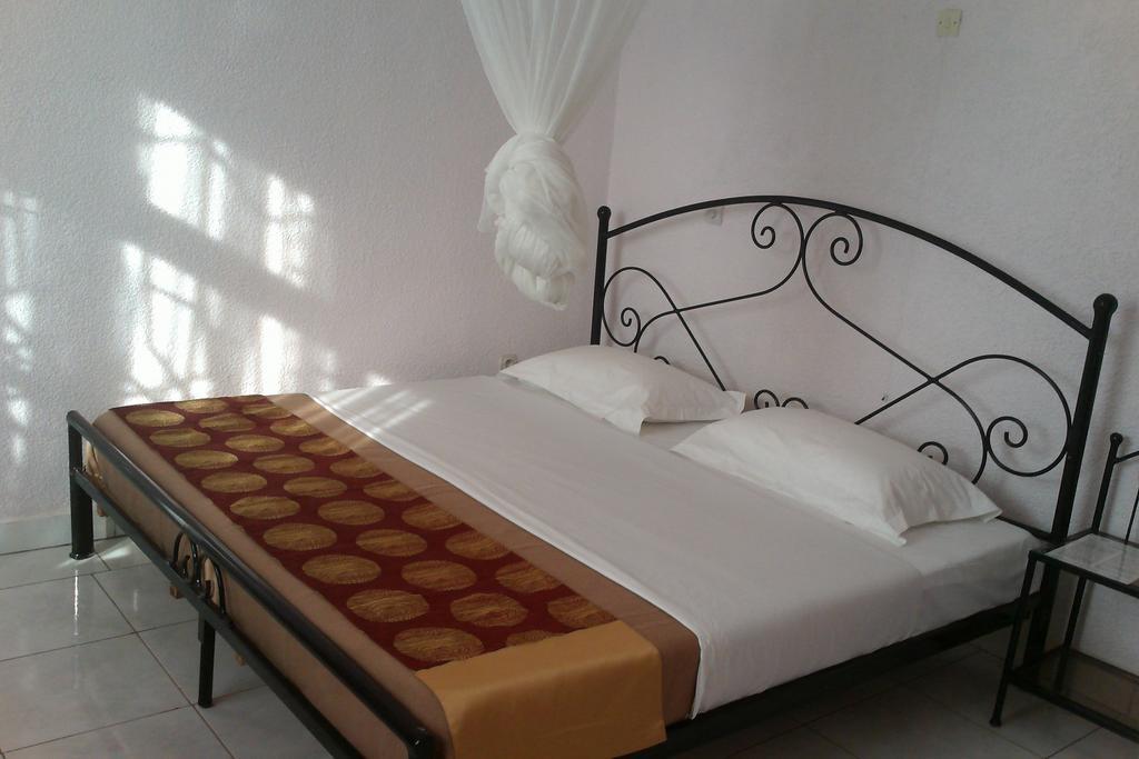 Bed and Breakfast Radius Guest Flats Кигали Экстерьер фото